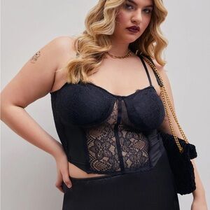 Elegant Black Lace Bustier Top